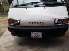 Toyota CR27 1991 Van
