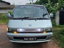 Toyota CR27 1991 Van
