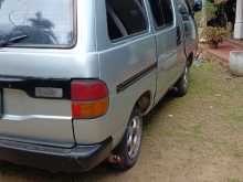 Toyota CR27 1993 Van