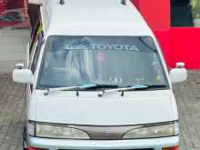 Toyota CR27 1993 Van