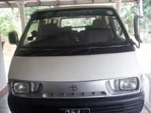 Toyota CR27 1995 Van