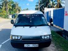 Toyota CR27 1996 Van