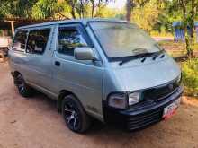 Toyota CR27 1993 Van