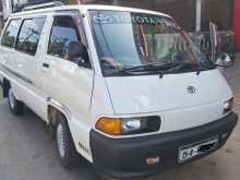Toyota CR27 1991 Van