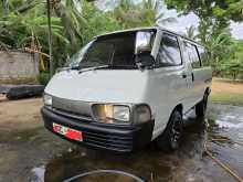 https://riyasewana.com/uploads/toyota-cr27-261935094062.jpg