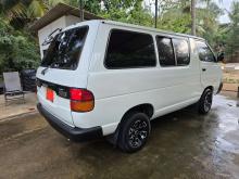 https://riyasewana.com/uploads/toyota-cr27-261937116306.jpg