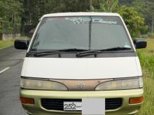 Toyota CR27 1995 Van