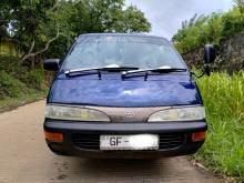Toyota CR27 2001 Van