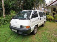 Toyota CR27 1990 Van