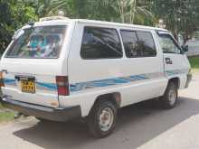 Toyota CR27 1991 Van