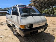 Toyota CR27 1990 Van