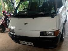 Toyota CR27 1990 Van
