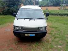 Toyota CR27 1995 Van