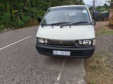 Toyota CR27 1992 Van