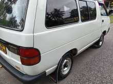 https://riyasewana.com/uploads/toyota-cr27-71521574503.jpg