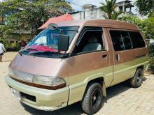 Toyota CR27 1990 Van