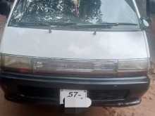 Toyota CR27 1993 Van