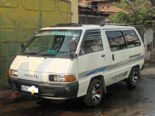 Toyota CR27 1990 Van