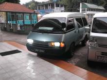 Toyota Lotto CR27 1998 Van