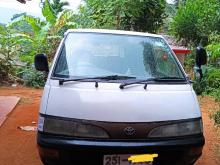 Toyota CR27 Lotto 1992 Van