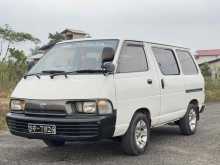 Toyota Lotto CR27 1993 Van