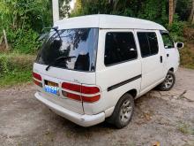 Toyota Lotto CR27 1992 Van