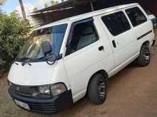 Toyota Lotto CR27 1996 Van