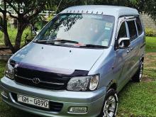Toyota CR41 2002 Van