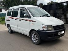Toyota CR41 2002 Van