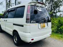 https://riyasewana.com/uploads/toyota-cr41-noah-2003-1312060812234.jpg