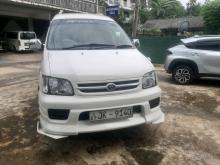 Toyota Cr42 2000 Van