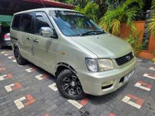 Toyota CR42 2001 Van