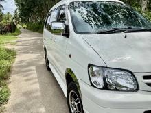 Toyota CR42 2003 Van