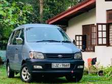 Toyota Cr42 1999 Van