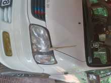 Toyota Cr42 2000 Van