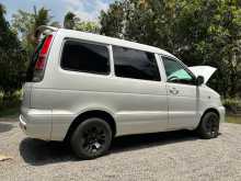 Toyota CR42 2000 Van