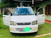 Toyota CR42 2003 Van
