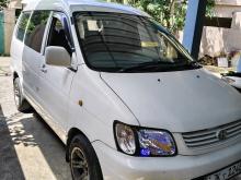 Toyota CR42 2003 Van