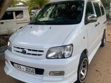 Toyota CR42 2000 Van