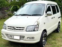Toyota CR42 2001 Van