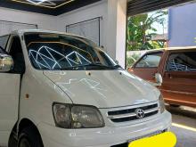 Toyota CR42 2000 Van