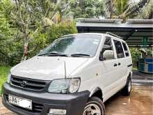 Toyota CR42 2001 Van