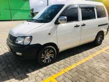 Toyota CR42 2000 Van