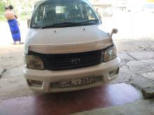 Toyota CR42 2003 Van