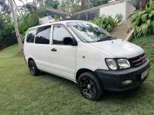 Toyota Noah CR42 1999 Van