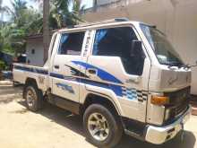 https://riyasewana.com/uploads/toyota-crew-cab-1979-3011302712182.jpg