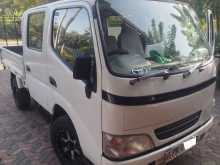 Toyota CrewCab 2000 Crew Cab