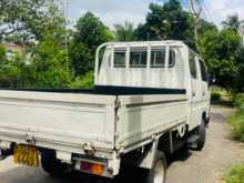 https://riyasewana.com/uploads/toyota-crew-cab-2000-2115551712572.jpg