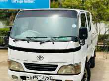 Toyota CrewCab 2004 Crew Cab