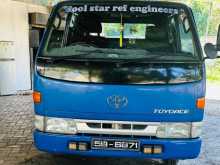Toyota CrewCab 1990 Crew Cab